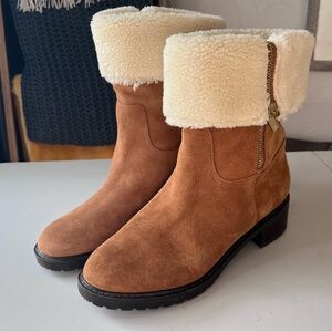Women BANDOLINO Suede Boots w/Faux Fur Cuff 1.5" Block Heel Size 8
